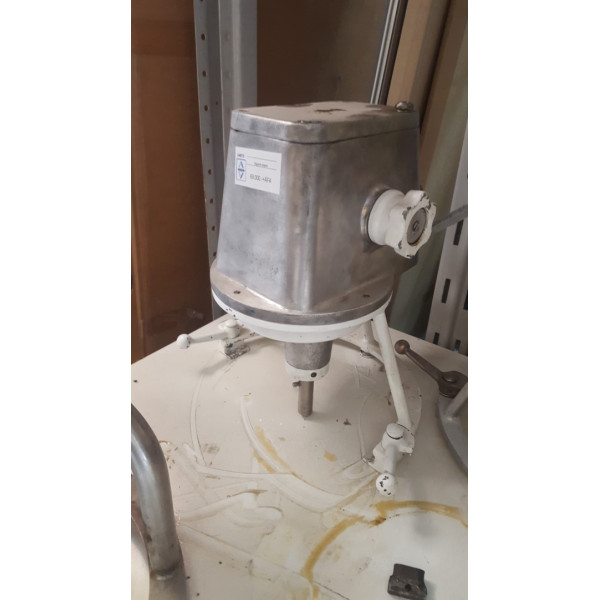 MA-750, Kneading, whisk, mixing adapter
